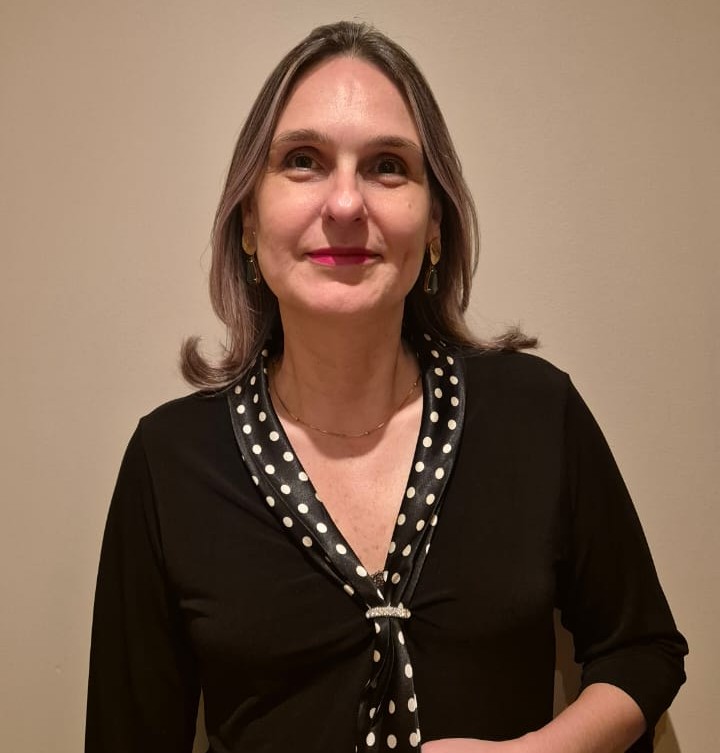 Adélia Cristina Peres Torrecillas